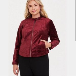 Torrid burgundy velvet moto jacket. Like new. Sz 3